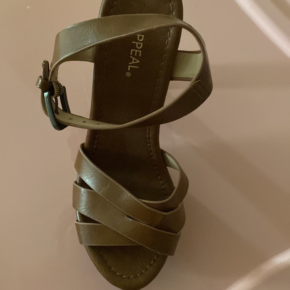 Xappeal women size 6 sandals - Picture 6 of 8